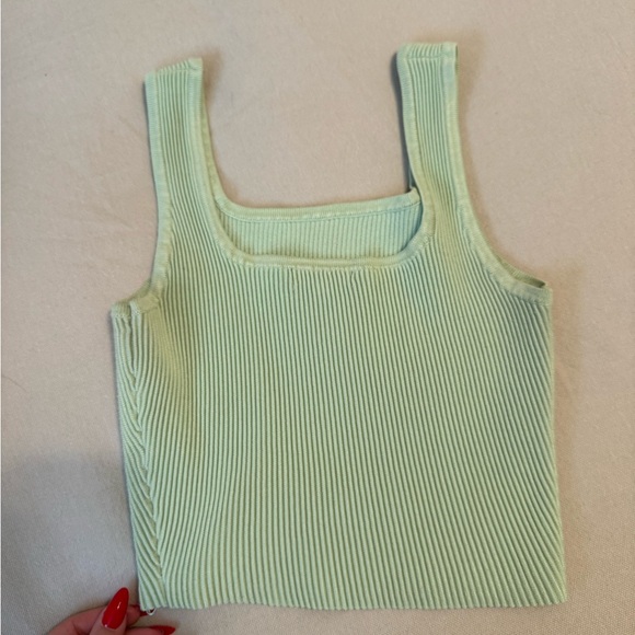 Green knit crop - Picture 1 of 4